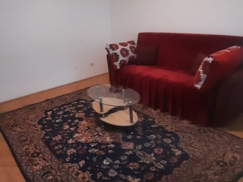 Drumul Taberei, Favorit, Metrou Str Pravat bl tip P et 1